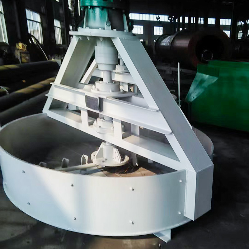 Miscelatore per fertilizzanti composti (miscelatore verticale)